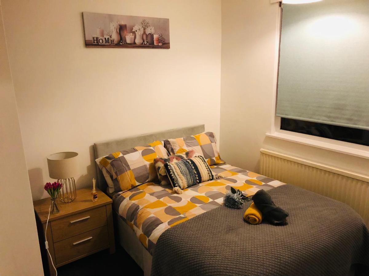 Handsworth Home - 2 Bedroomed Шефилд Екстериор снимка