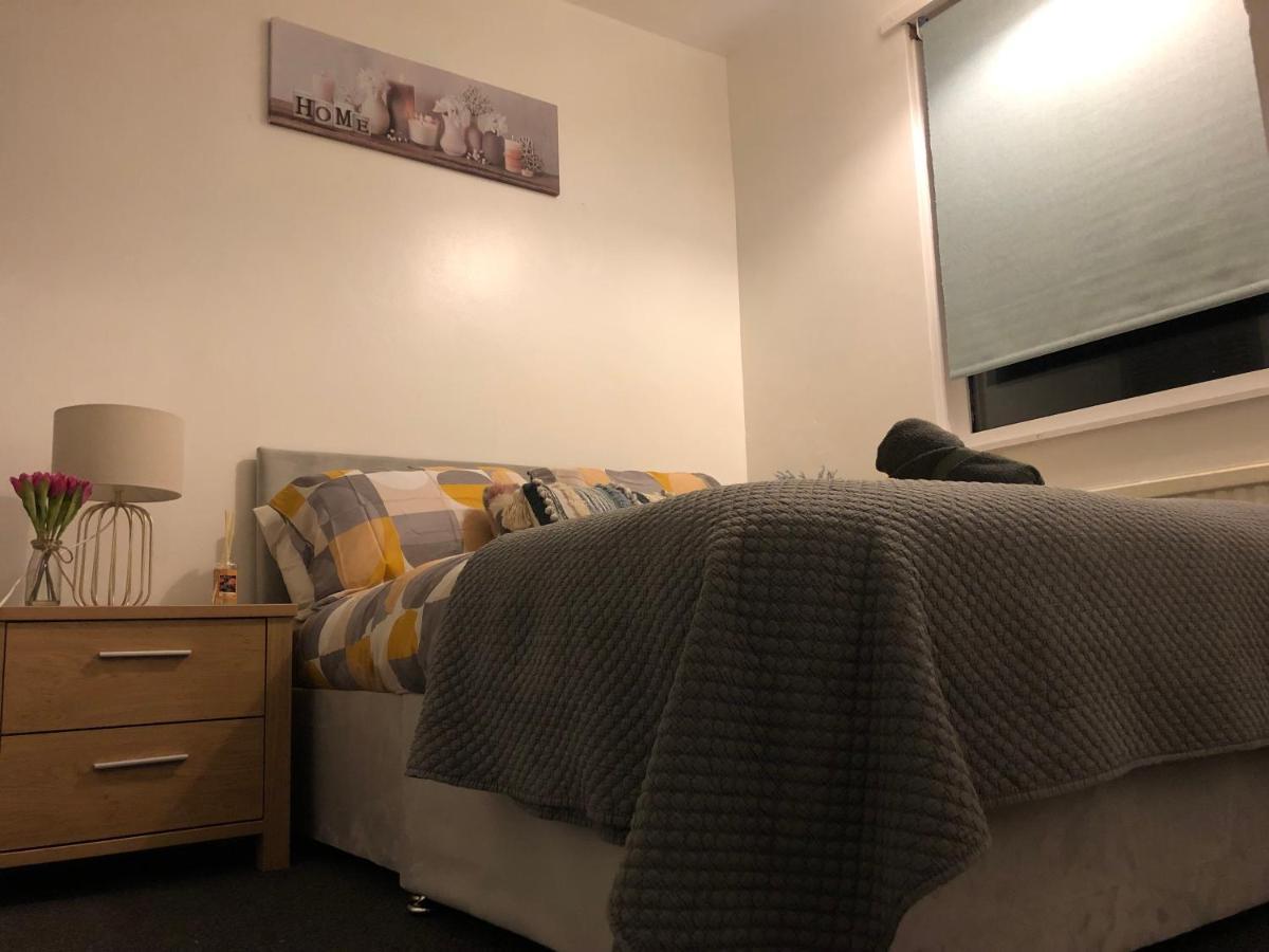 Handsworth Home - 2 Bedroomed Шефилд Екстериор снимка