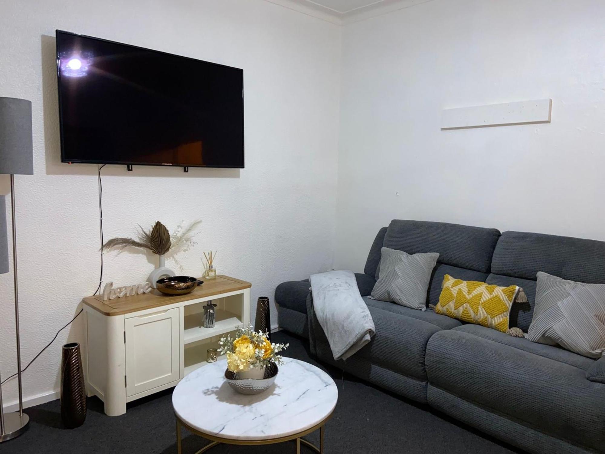 Handsworth Home - 2 Bedroomed Шефилд Екстериор снимка
